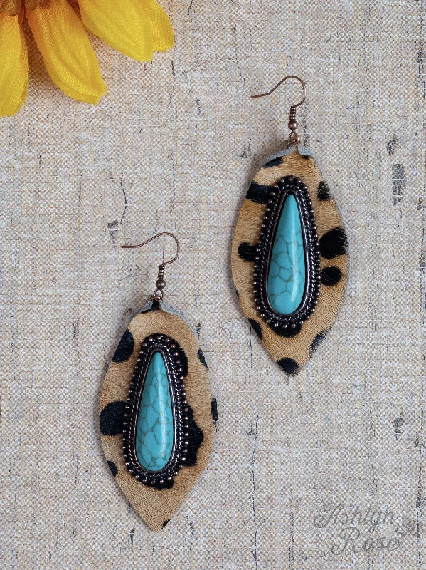 Drop Earrings with Animal Motifs -Say Howdy Rain Drop with Center Stone, Light Brown Leopard