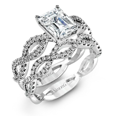 Women’s rings with starburst sapphire for radiance -Wedding Set in 18k Gold with Diamonds