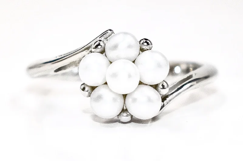 Women’s signet rings with bold family crests -Pearl Flower Bypass Ring