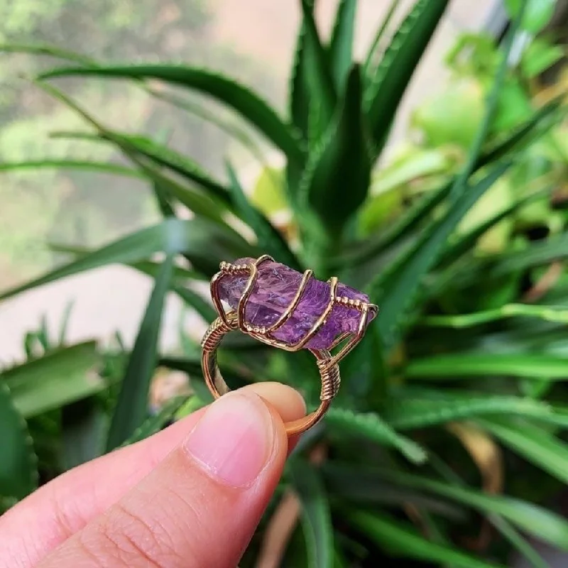 Women’s rings with agate slices for earthiness -Wire Wrapped Rough Crystal Ring