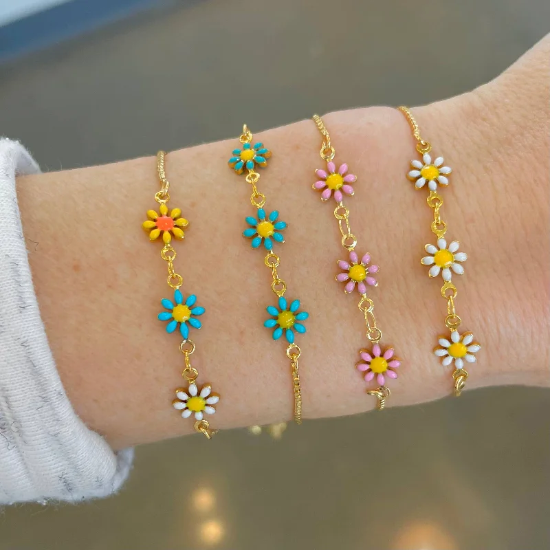 Best bangle bracelets with engraved birthstones for a personalized, meaningful gift-Daisy Gold Slider Bracelet